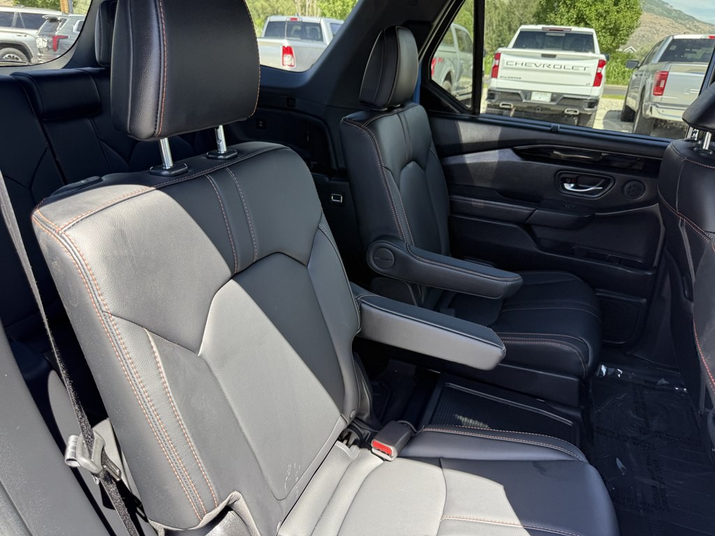 2025 Honda Pilot Image 24