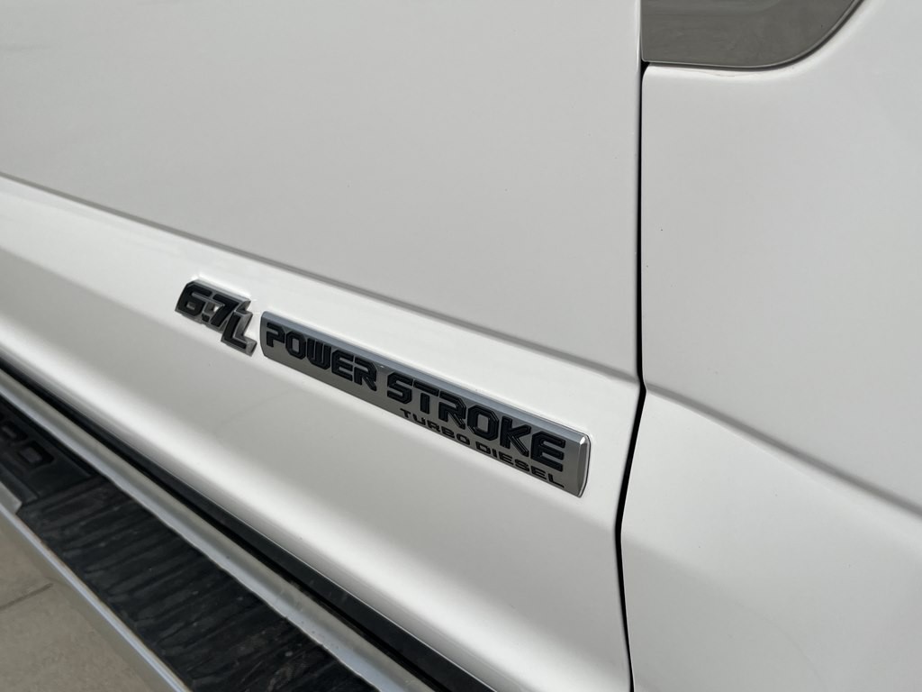2022 Ford F-250 Image 12