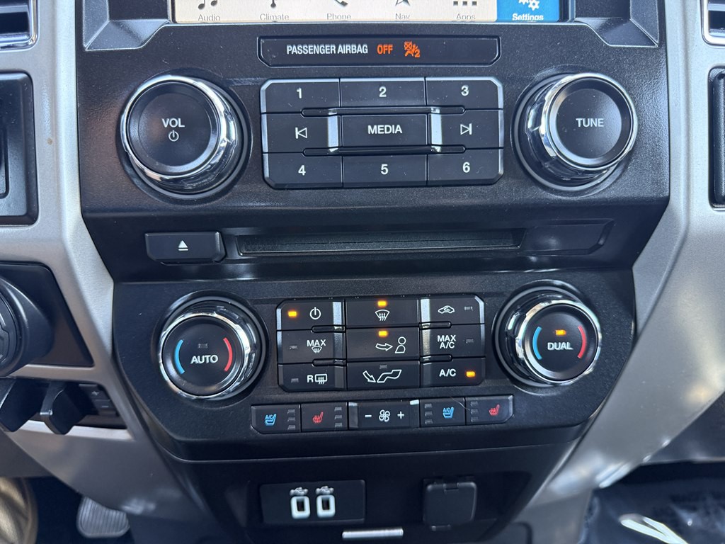 2017 Ford F-150 Image 39