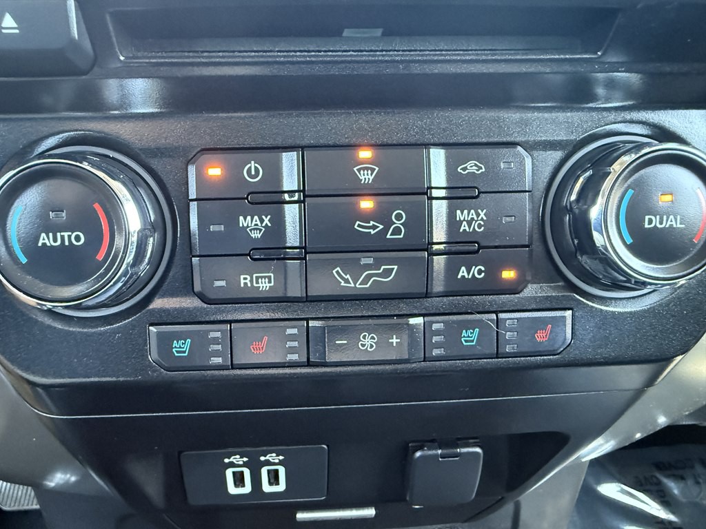 2017 Ford F-150 Image 40