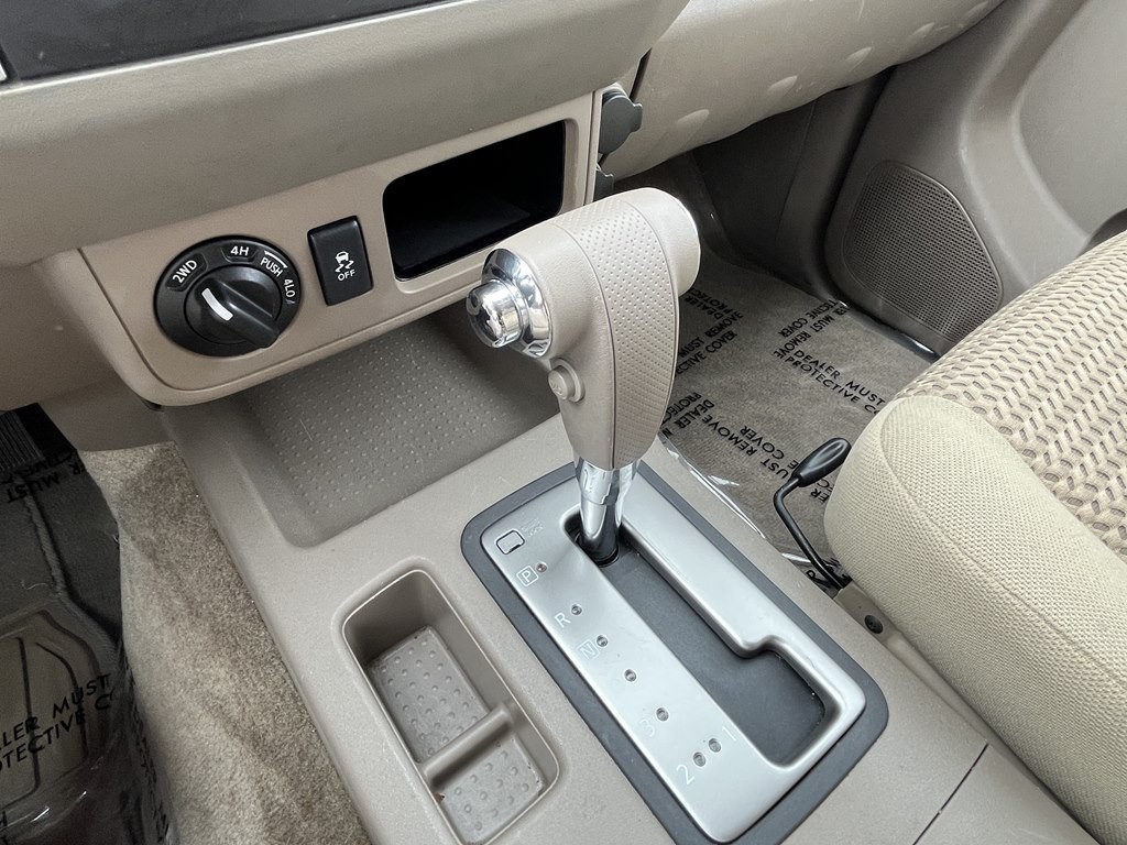 2016 Nissan Frontier Image 25