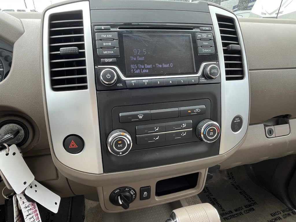 2016 Nissan Frontier Image 26