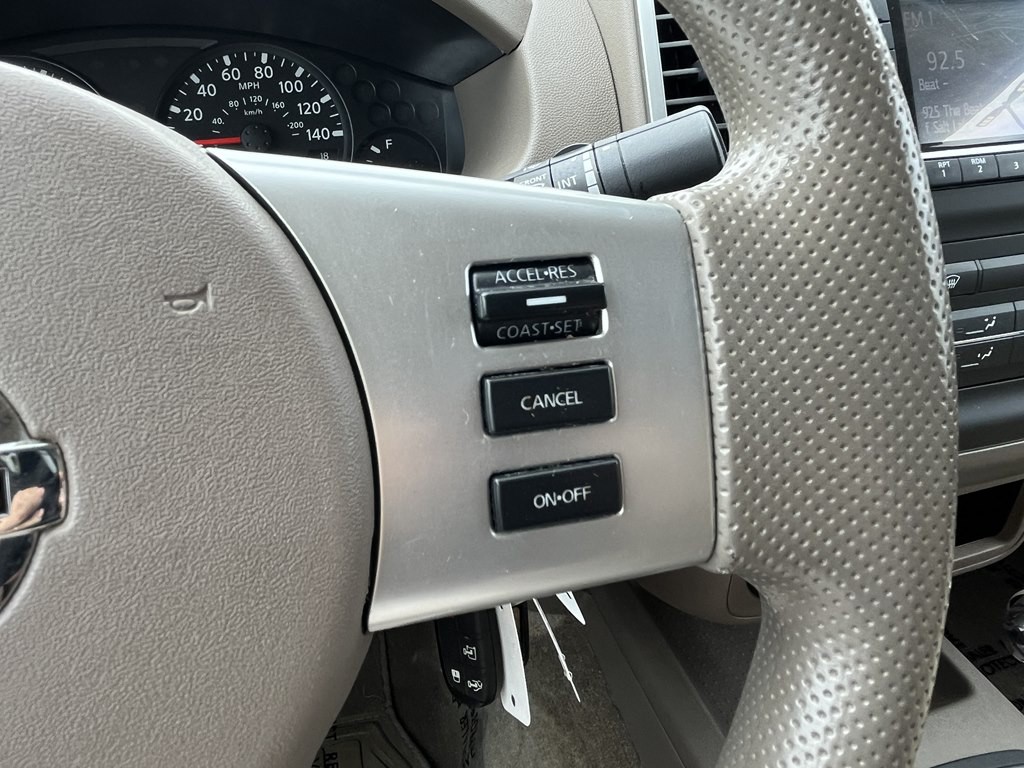 2016 Nissan Frontier Image 30