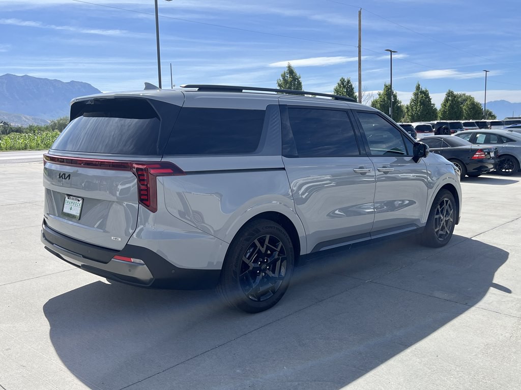2025 Kia Carnival Image 3