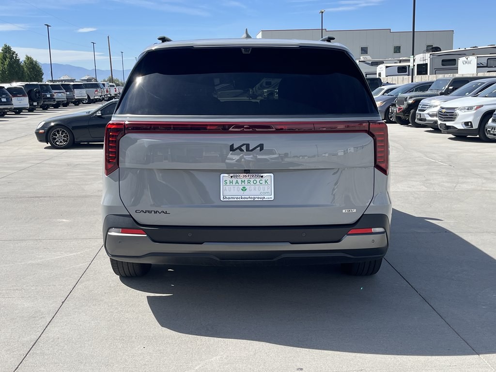 2025 Kia Carnival Image 4