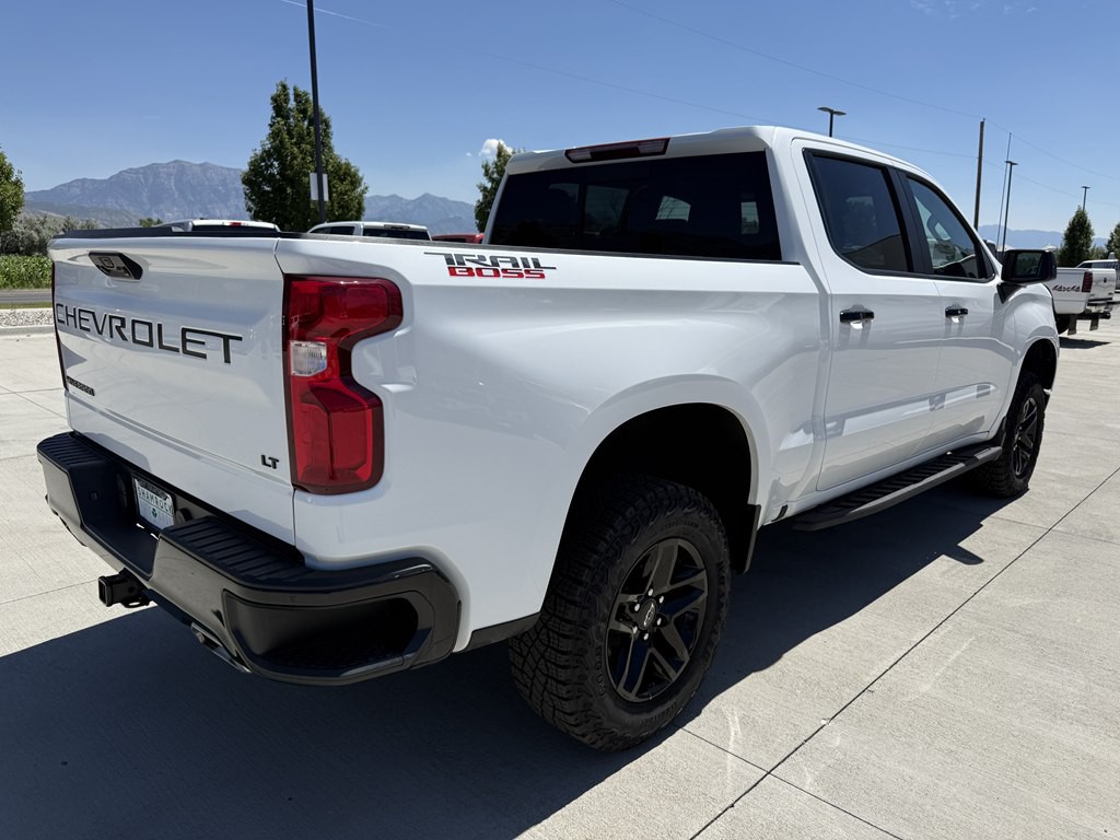 2024 Chevrolet Silverado 1500 Image 3