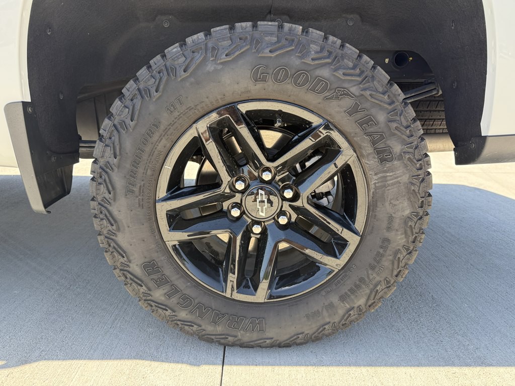 2024 Chevrolet Silverado 1500 Image 16