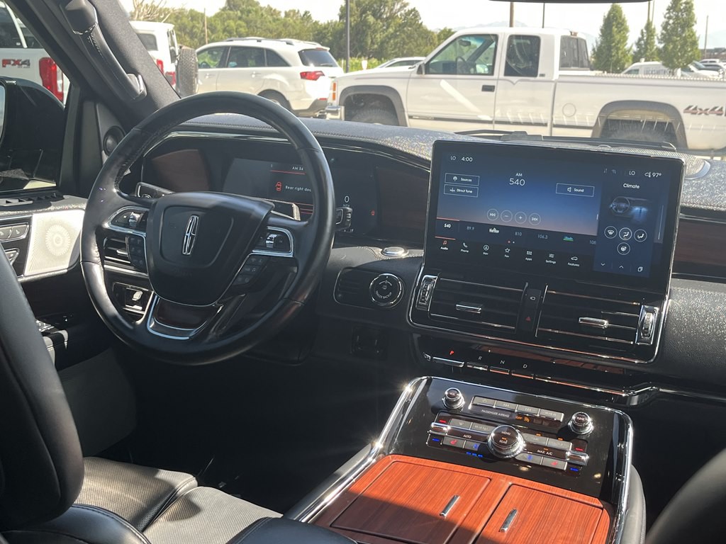 2023 Lincoln Navigator Image 16