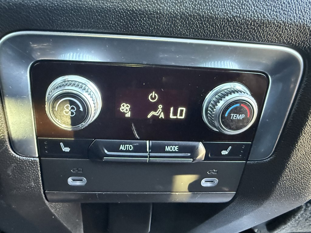 2021 GMC Yukon Image 20