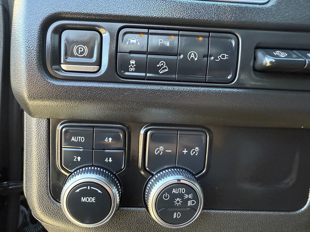 2021 GMC Yukon Image 29