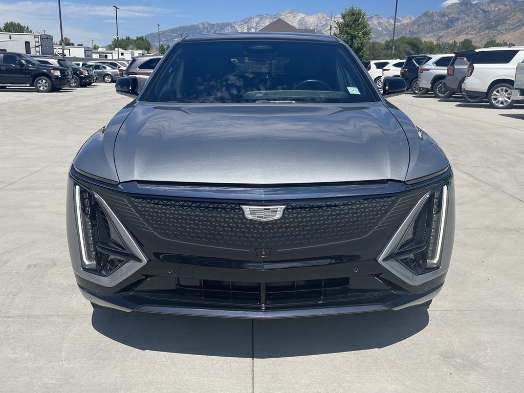 2024 Cadillac Lyriq Image 2