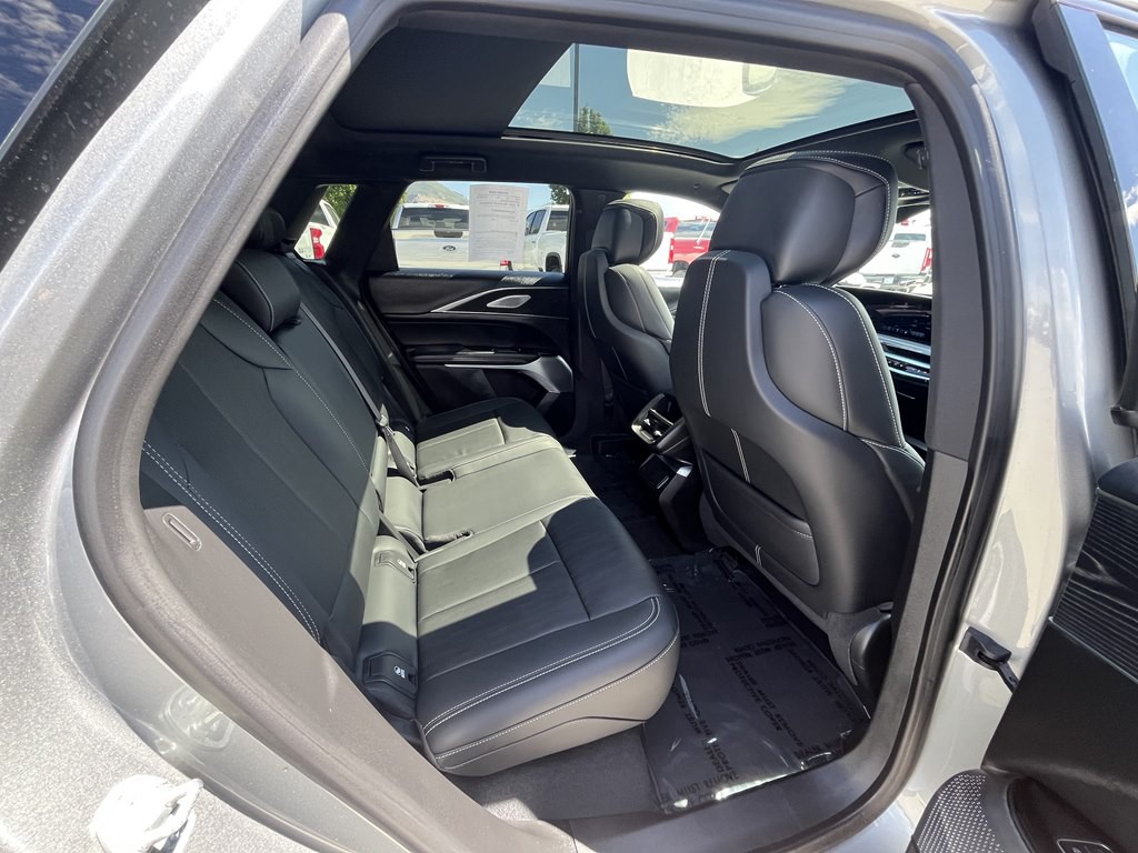 2024 Cadillac Lyriq Image 14