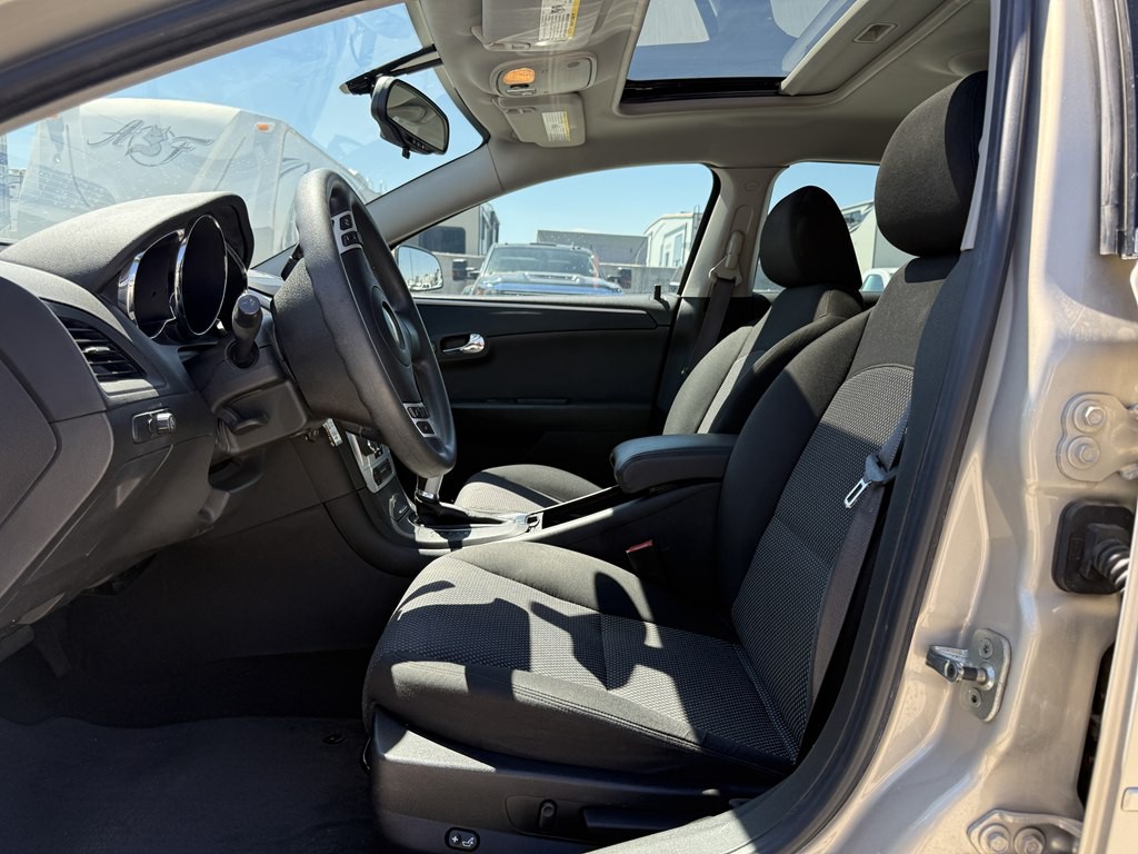 2010 Chevrolet Malibu Image 13
