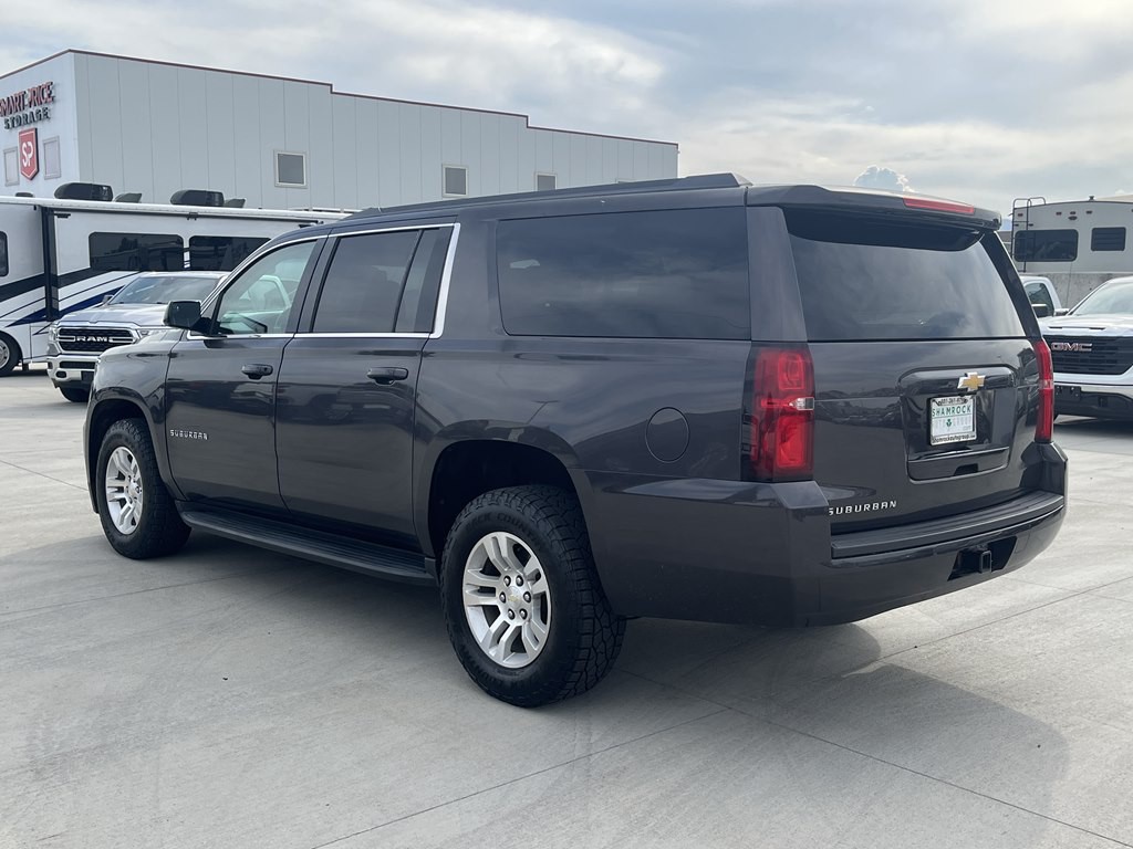 2018 Chevrolet Suburban Image 5