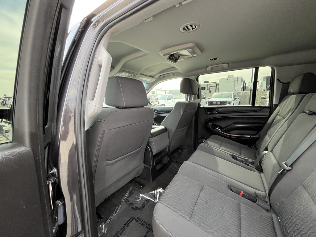 2018 Chevrolet Suburban Image 21
