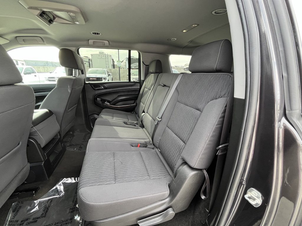 2018 Chevrolet Suburban Image 22
