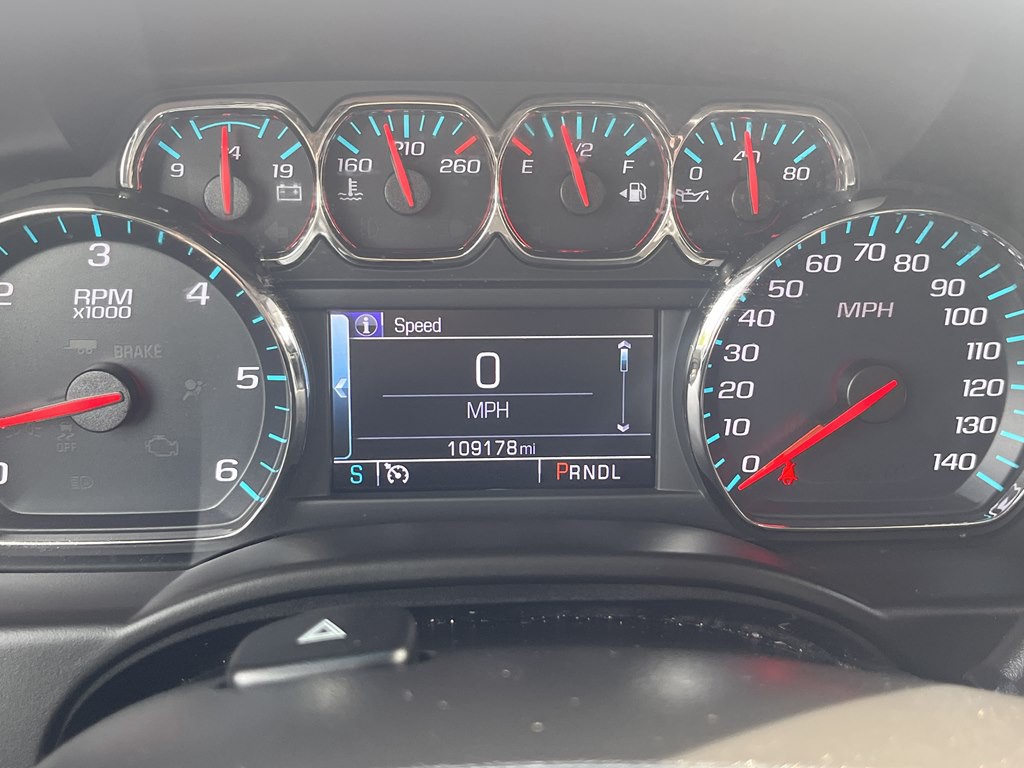 2018 Chevrolet Suburban Image 39