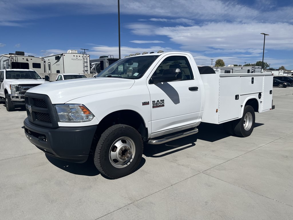 2016 RAM 3500 Image 1