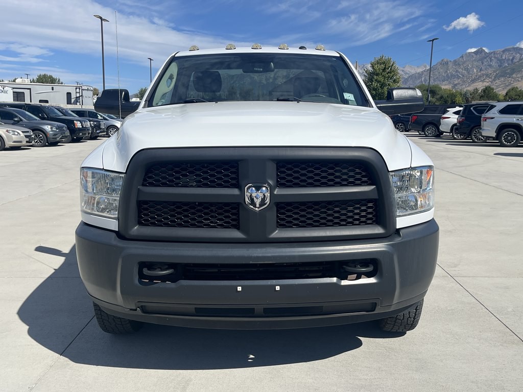 2016 RAM 3500 Image 2