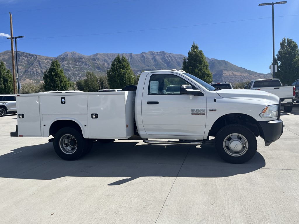 2016 RAM 3500 Image 4