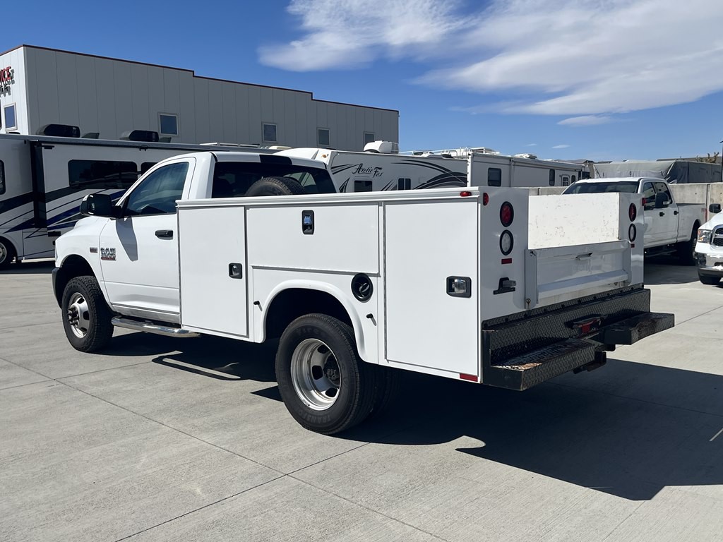 2016 RAM 3500 Image 7