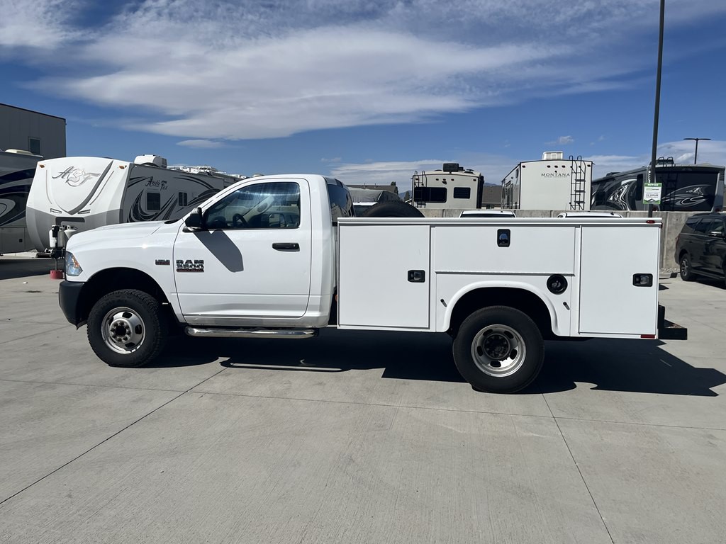 2016 RAM 3500 Image 8