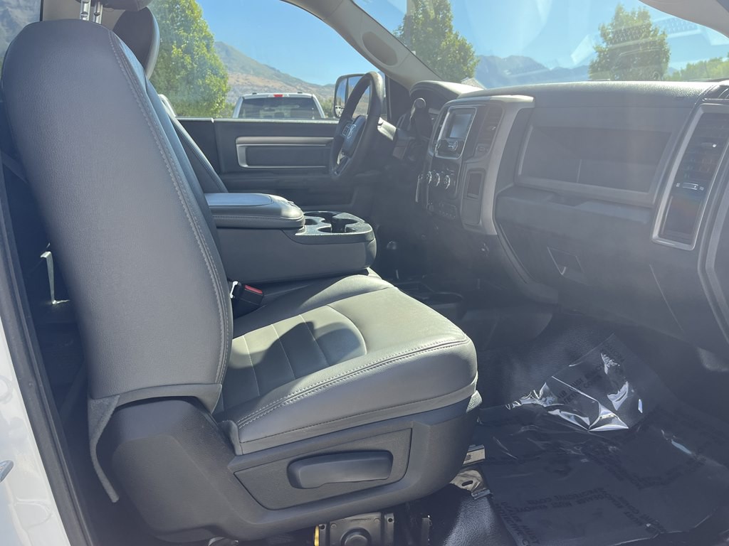 2016 RAM 3500 Image 13