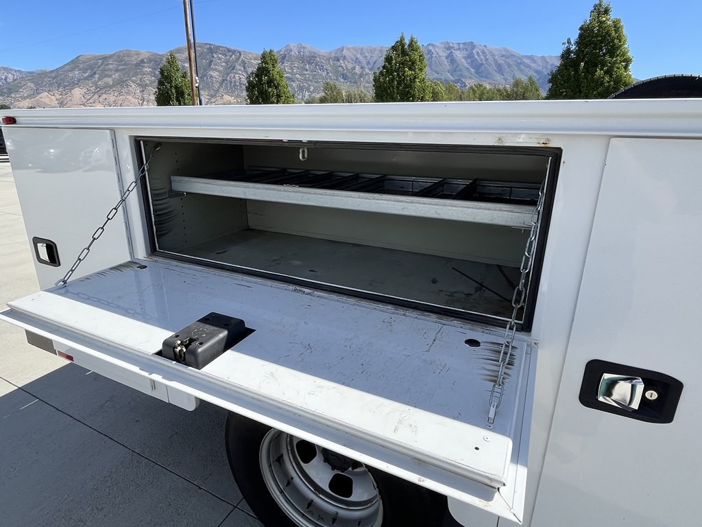 2016 RAM 3500 Image 18