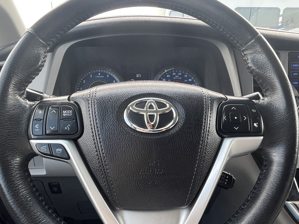 2017 Toyota Sienna Image 27