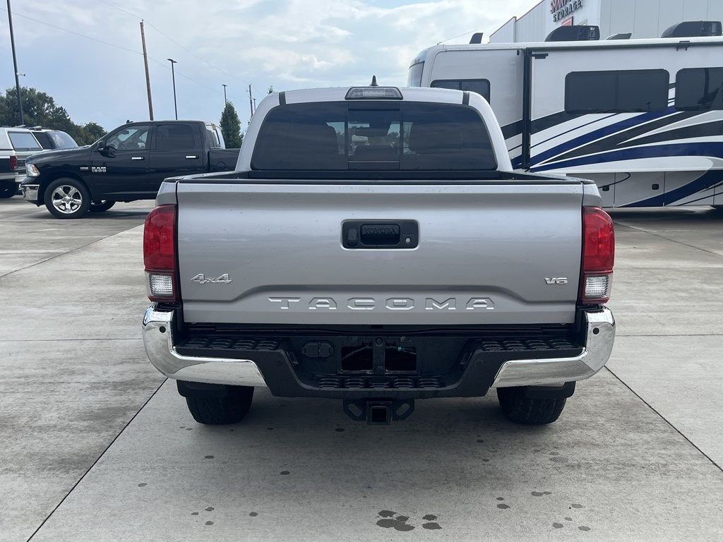 2019 Toyota Tacoma Image 4