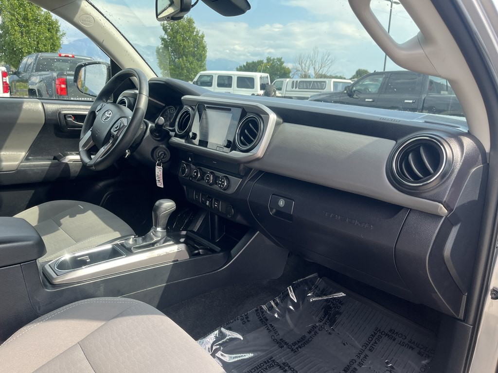 2019 Toyota Tacoma Image 11