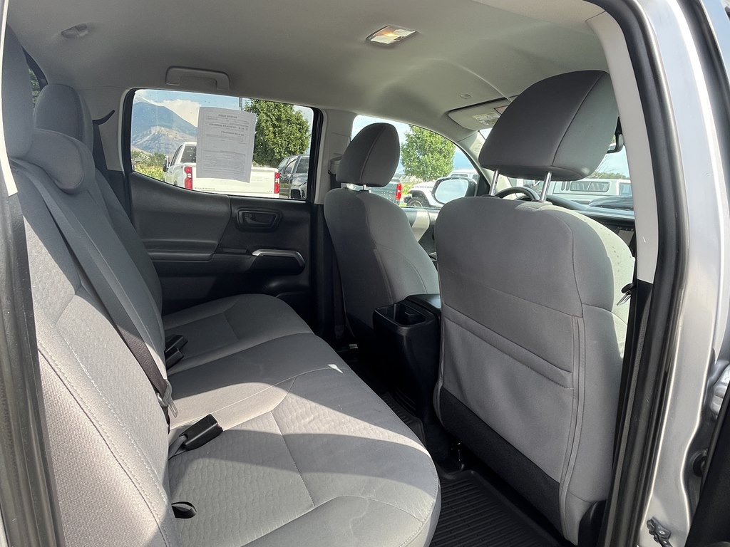 2019 Toyota Tacoma Image 14
