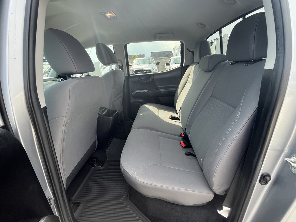 2019 Toyota Tacoma Image 20