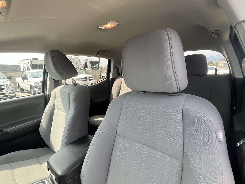 2019 Toyota Tacoma Image 25