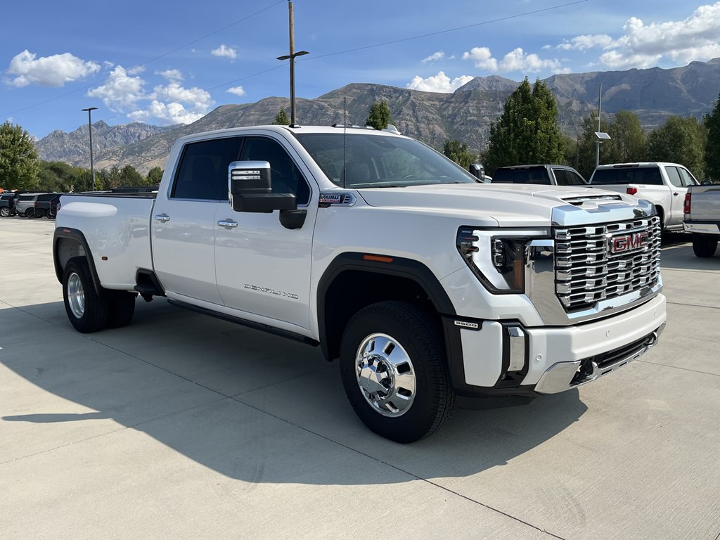 2024 GMC Sierra Image 1