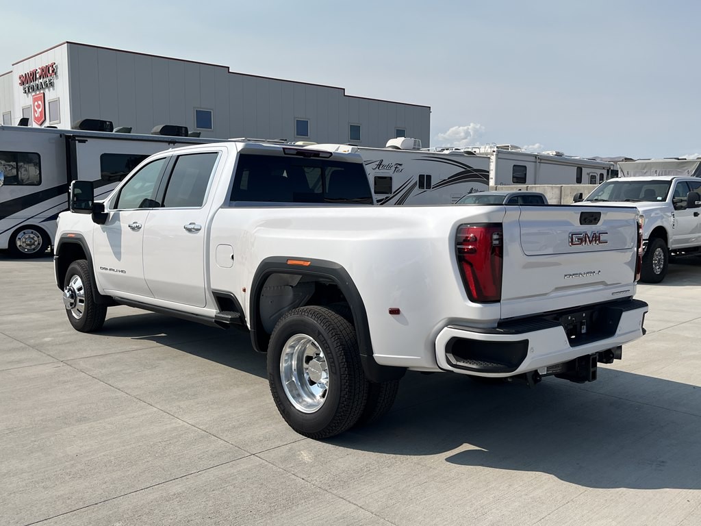 2024 GMC Sierra Image 5