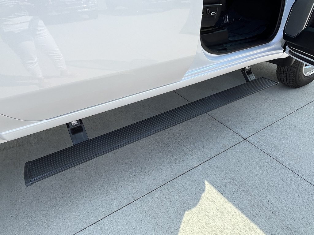 2024 GMC Sierra Image 16