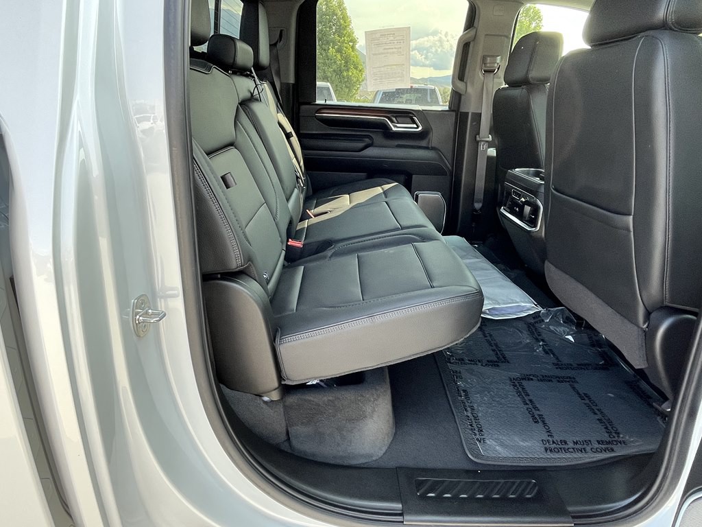 2024 GMC Sierra Image 17