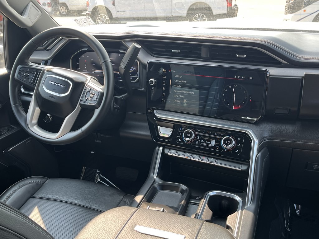2024 GMC Sierra Image 19