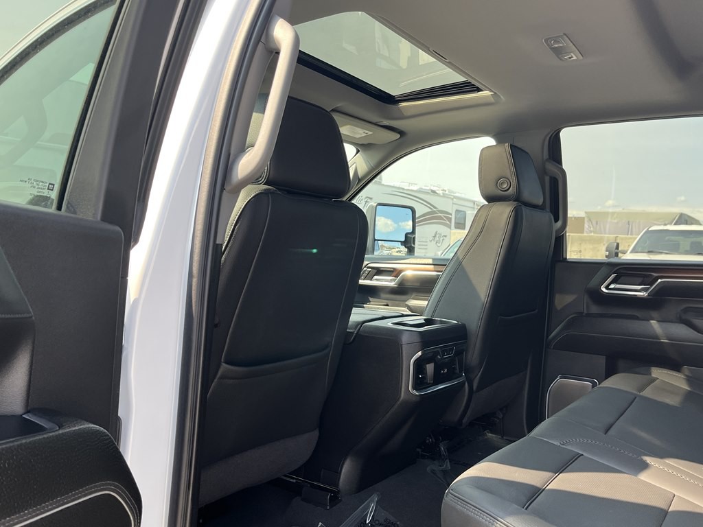 2024 GMC Sierra Image 23