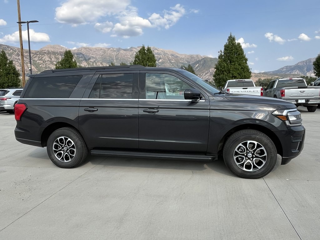 2023 Ford Expedition Image 2