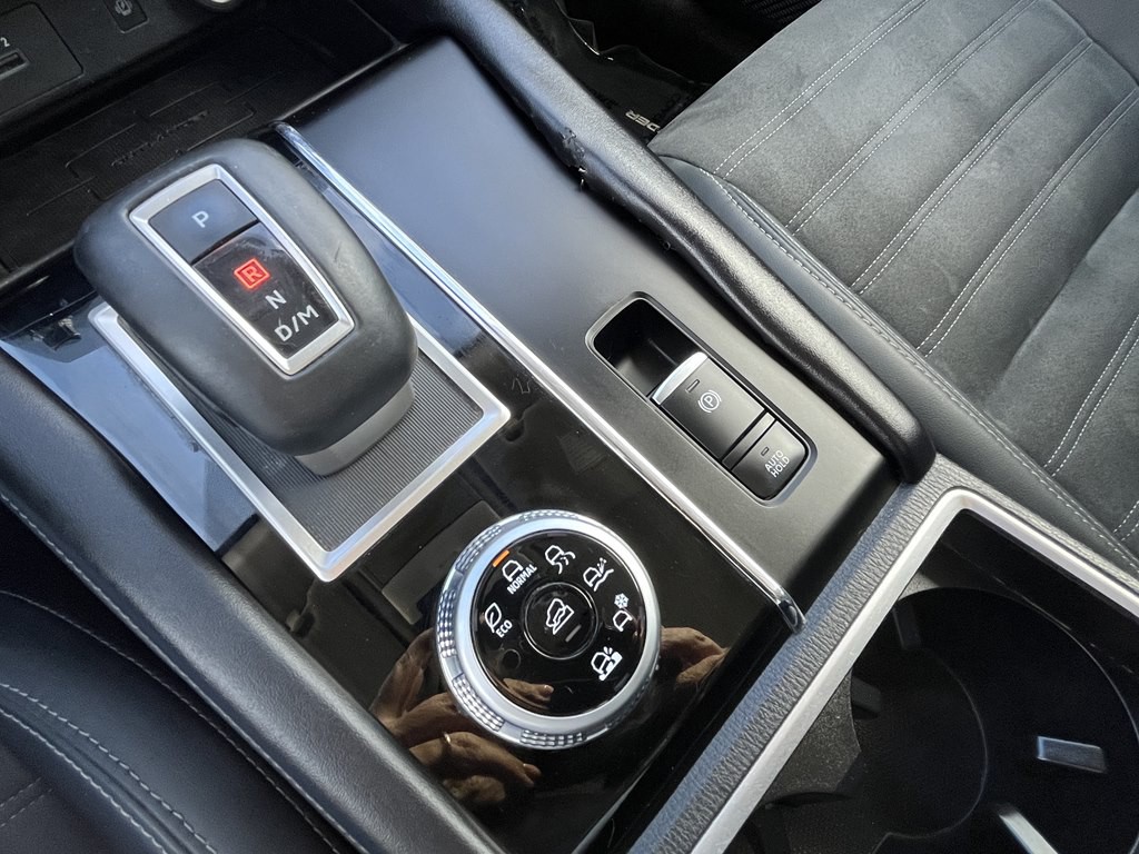 2022 Mitsubishi Outlander Image 25
