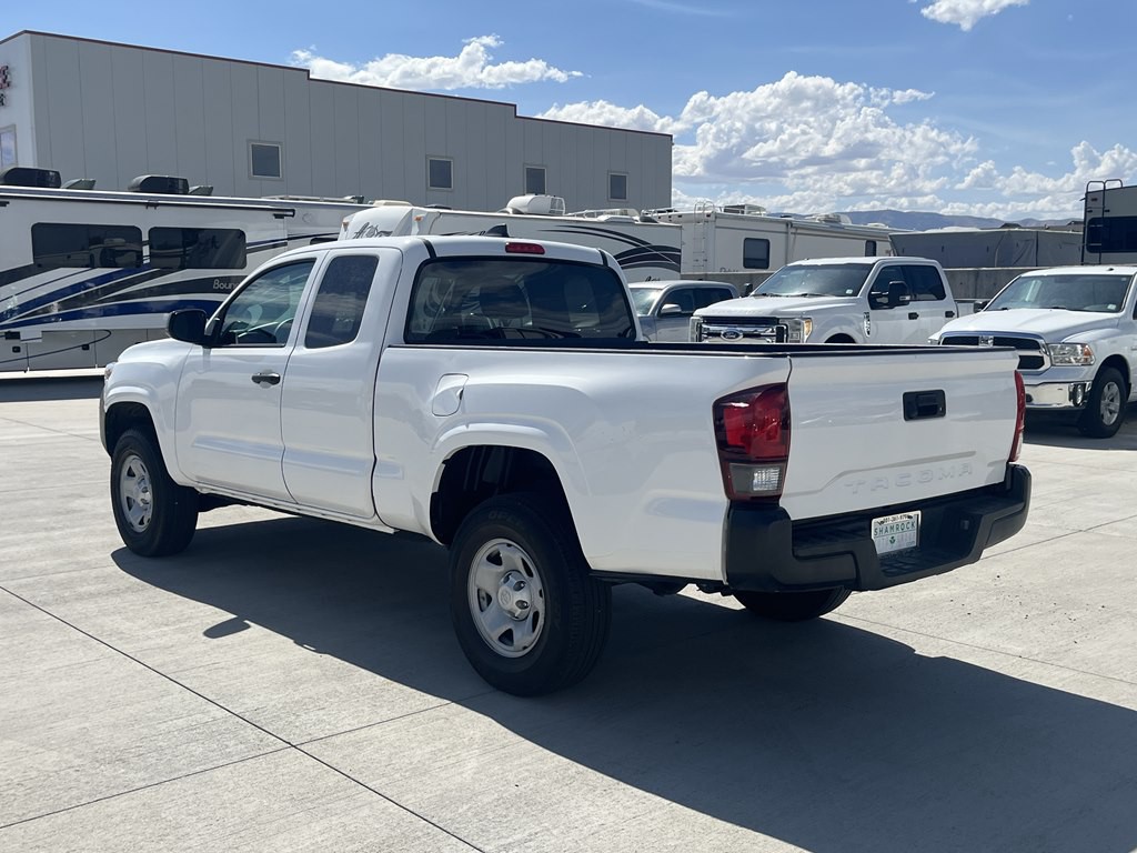 2023 Toyota Tacoma Image 5