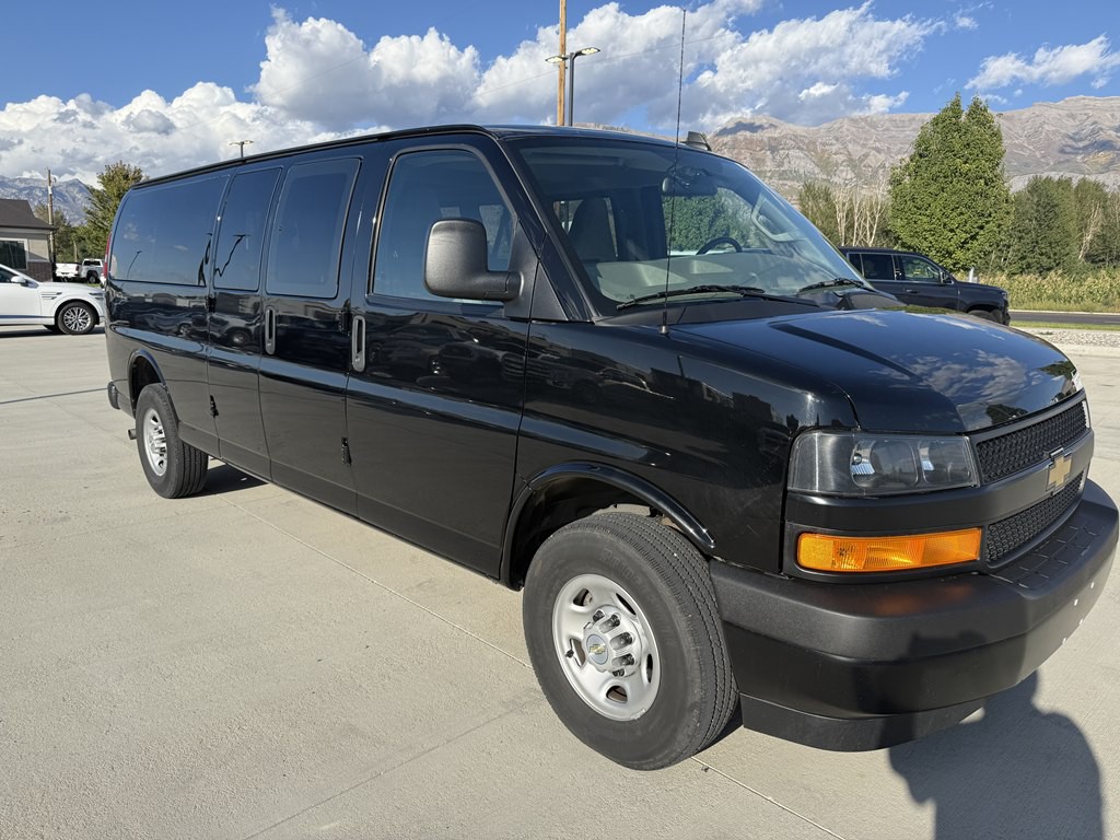2023 Chevrolet Express Image 1