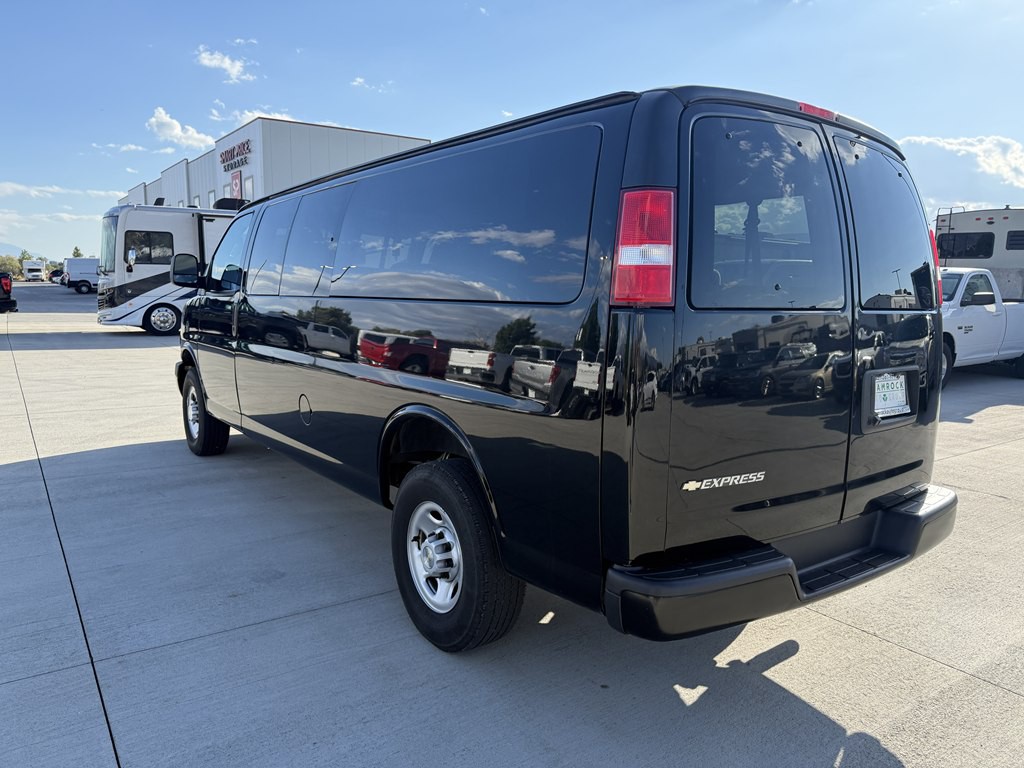 2023 Chevrolet Express Image 5