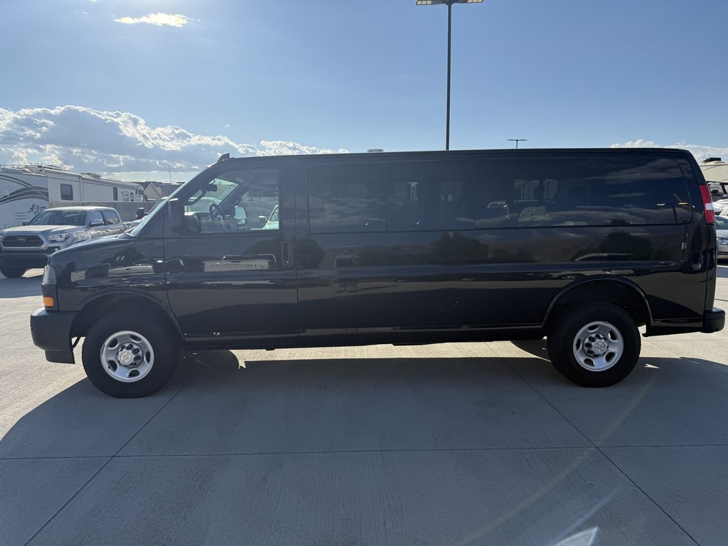 2023 Chevrolet Express Image 6