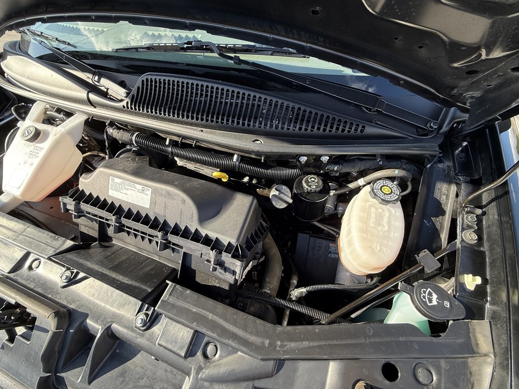 2023 Chevrolet Express Image 11