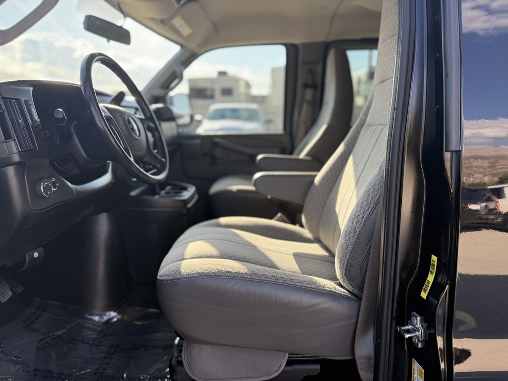 2023 Chevrolet Express Image 14