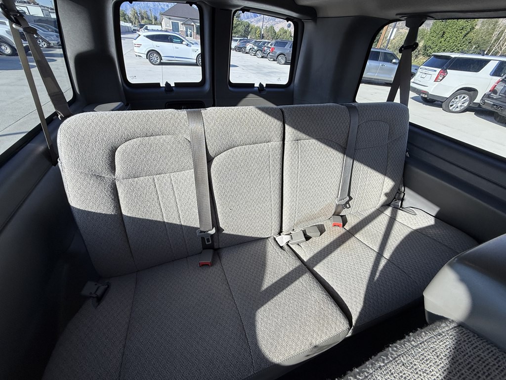 2023 Chevrolet Express Image 20