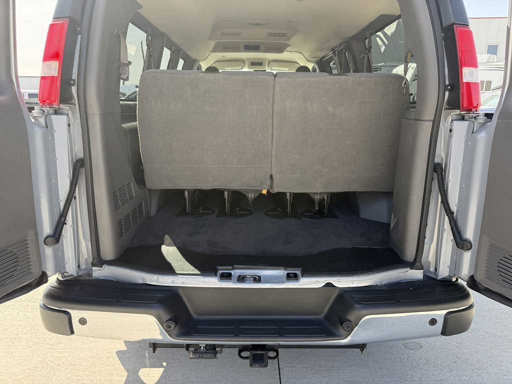 2019 Chevrolet Express Image 18